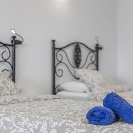 Casa Lea * أرتينارا